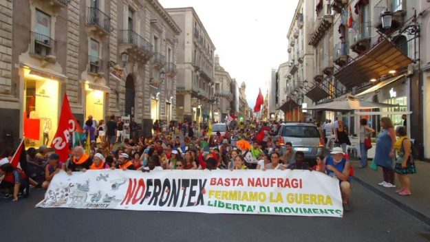 No Frontex - Basta Naufragi Catania manifestazione.